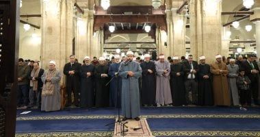 الجامع الأزهر يقيم التراويح بحضور آلاف المصلين فى الليلة السادسة من رمضان