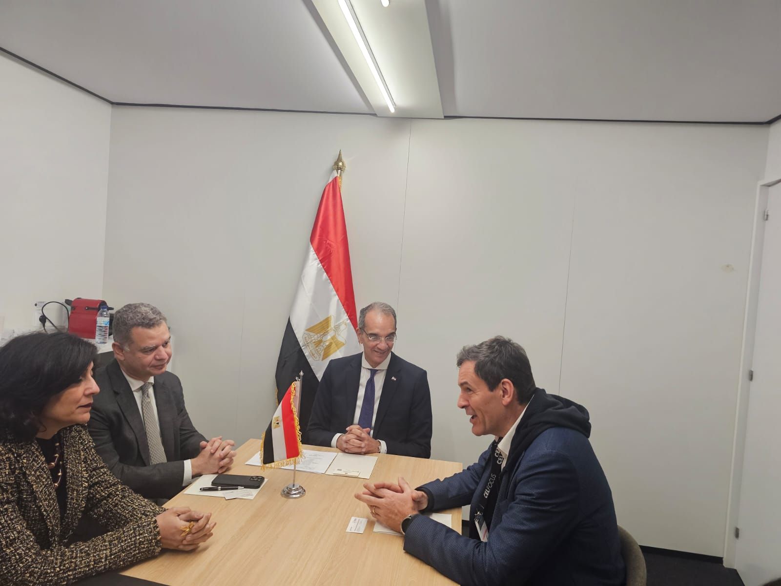 وزير الاتصالات يواصل لقاءاته مع مسئولى شركات عالمية لجذب استثمارات فى مجال التعهيد