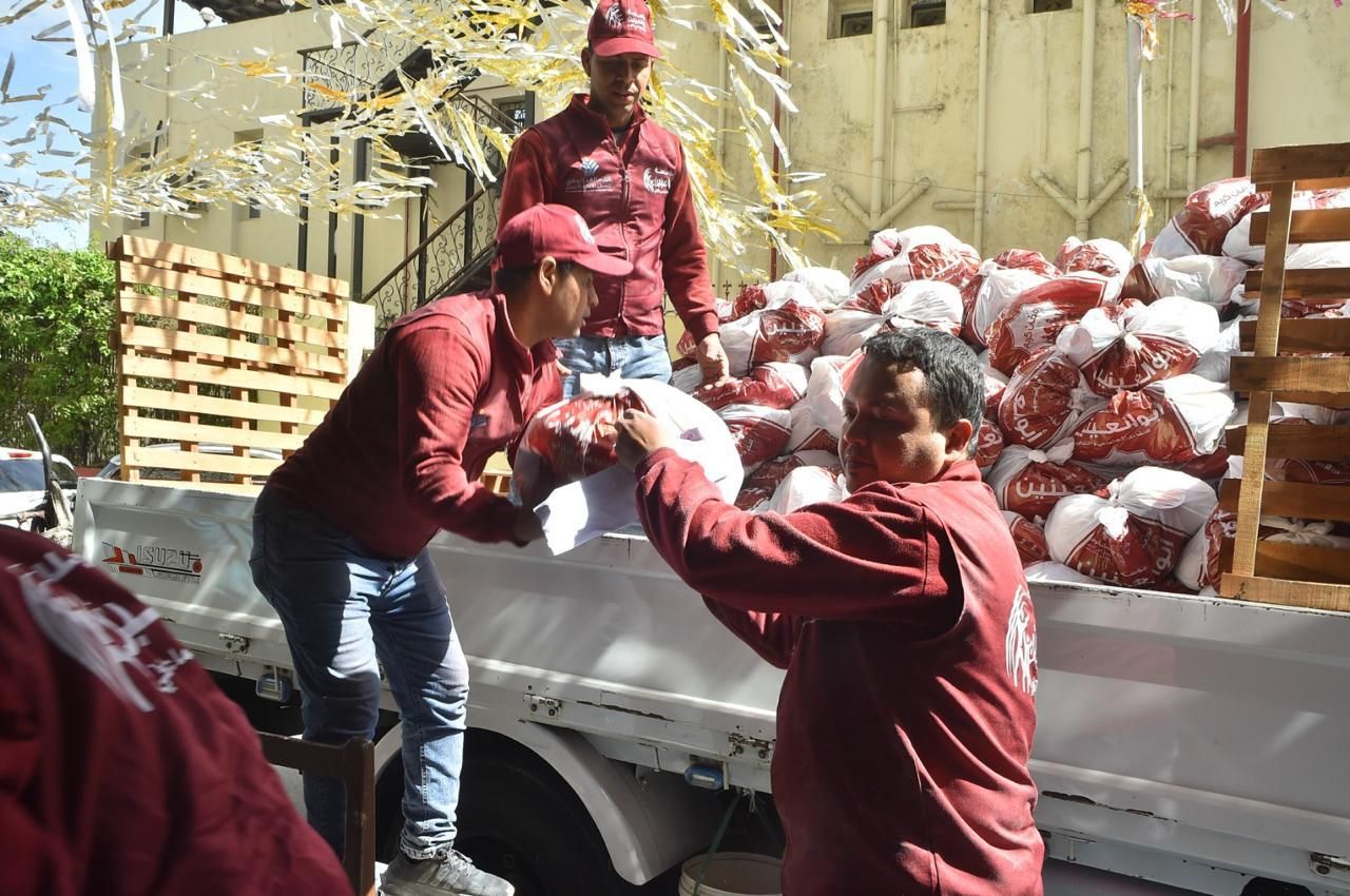 تحت مظلة التحالف الوطنى.. مؤسسة أبو العينين توزع 250 ألف شنطة رمضان على الأكثر احتياجا بالجيزة