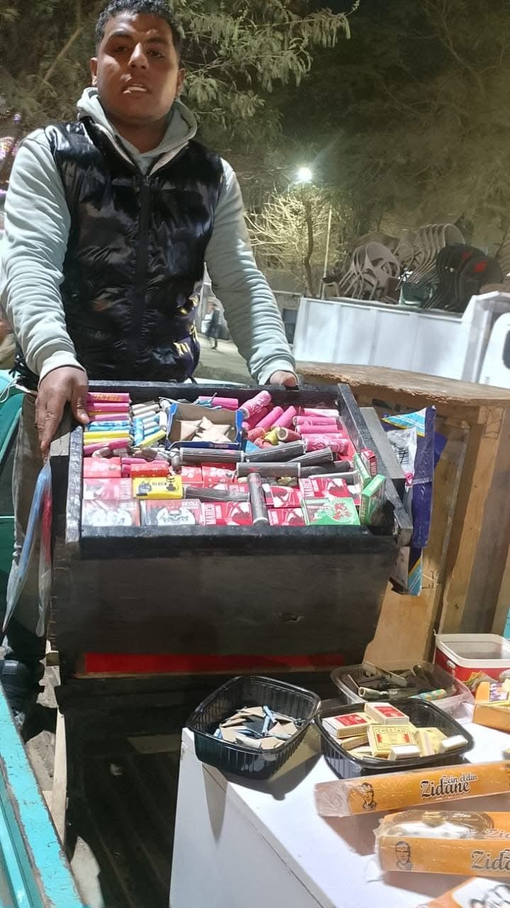 محافظة الجيزة تشن حملات لمنع بيع الألعاب النارية ومصادرتها