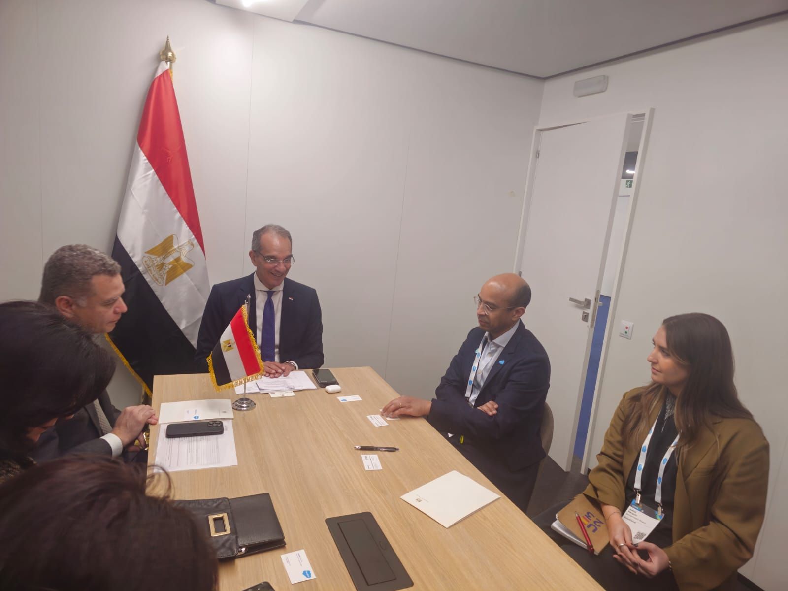 وزير الاتصالات يواصل لقاءاته مع مسئولى شركات عالمية لجذب استثمارات فى مجال التعهيد