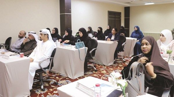 «الأسرة واضطرابات الهوية الشخصية والتنمر» في ورشة بدبي