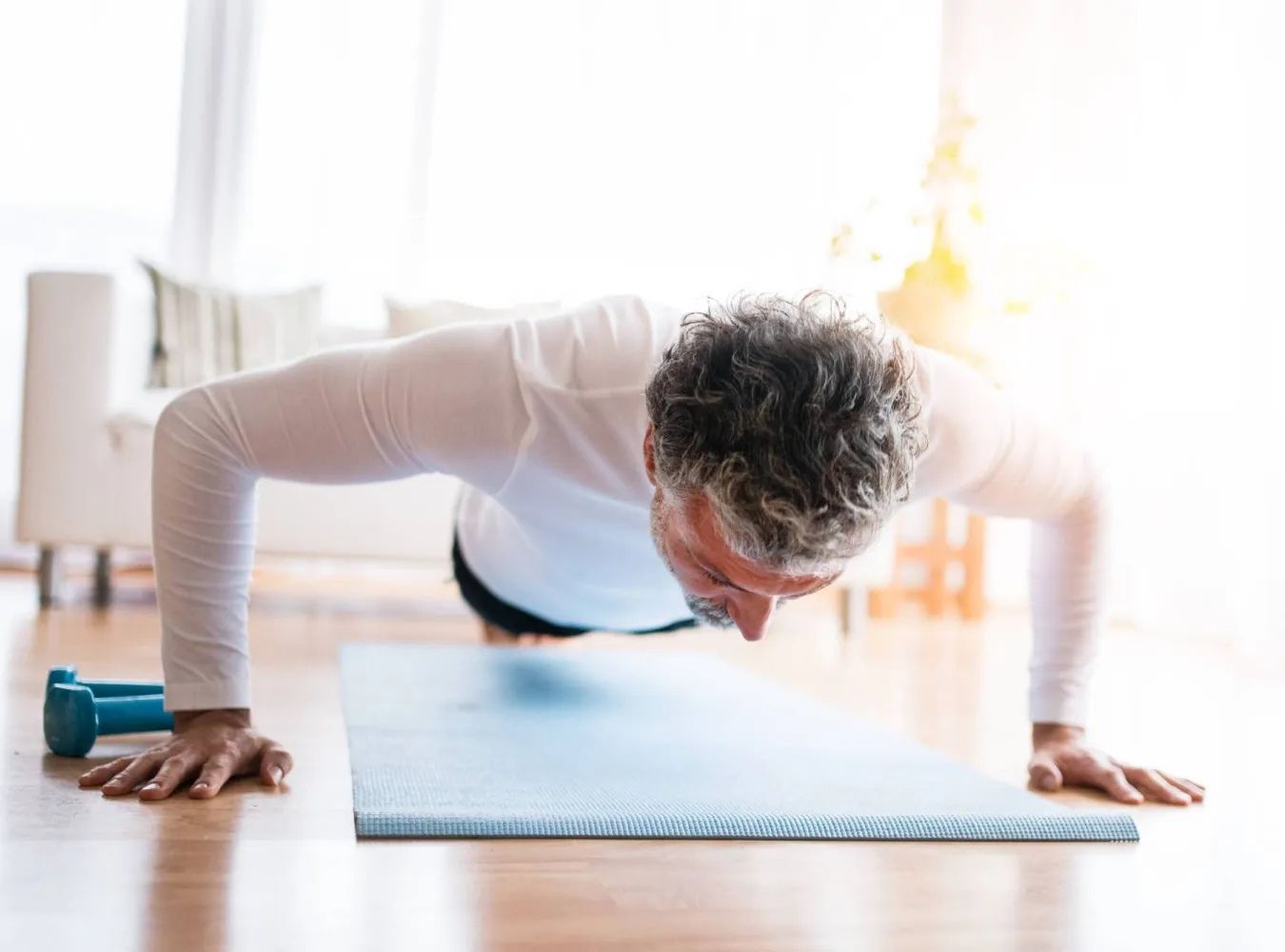 للأشخاص فوق الستين... تمارين تساعدك على التصدي للأرق