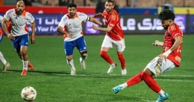 متخصص.. الأهلي يحتفل بهدف مروان عطية فى مرمى طلائع الجيش