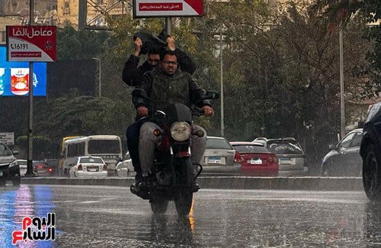 الأرصاد تحذر: فرص سقوط الأمطار مستمرة لساعات مقبلة وتساقط الثلج على القاهرة