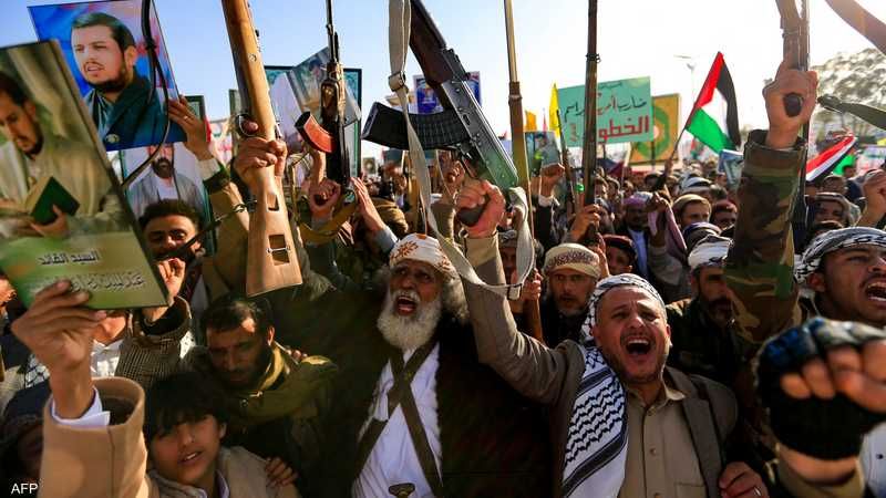 الخليج اليوم .. من هم قادة الحوثيين السبعة الذين شملتهم العقوبات الأميركية؟