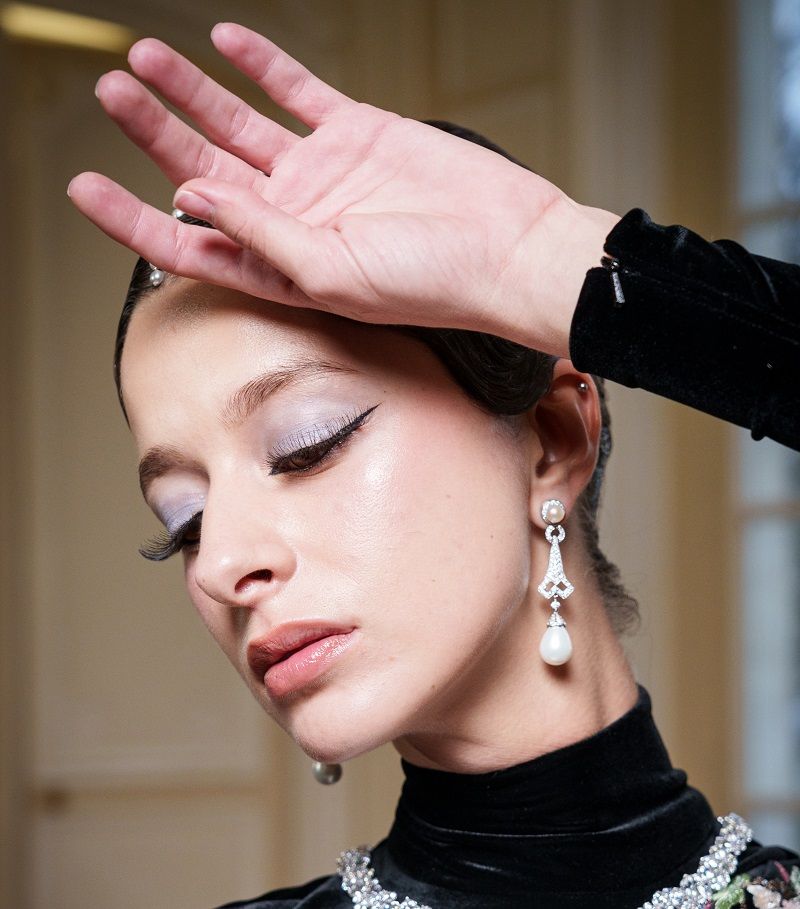 احتفلي بجمالك في يوم المرأة العالمي بصيحات مكياج ساحرة موضة 2025