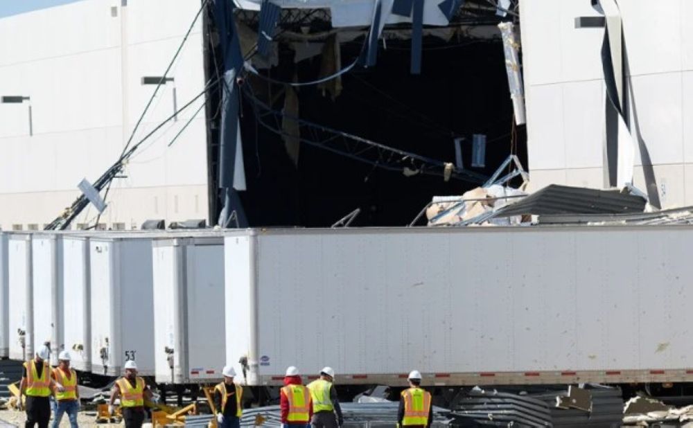 صور.. عواصف مدمرة تضرب مناطق في أمريكا وتخلّف قتلى