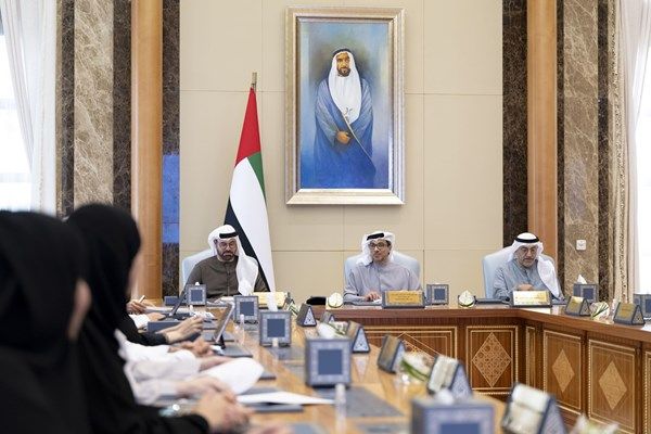 برئاسة منصور بن زايد.."الوزاري للتنمية" يناقش عدداً من المشاريع والمبادرات الحكومية