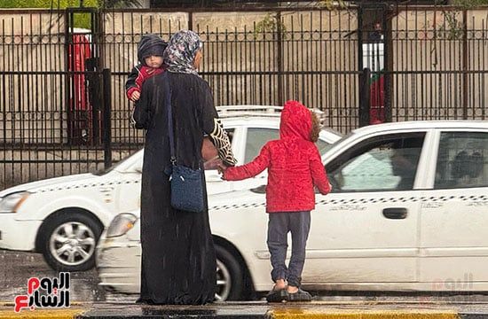 الأرصاد تحذر: فرص سقوط الأمطار مستمرة لساعات مقبلة وتساقط الثلج على القاهرة