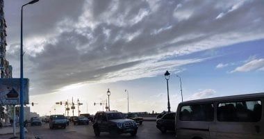 هطول أمطار متوسطة الآن على محاور القاهرة والجيزة