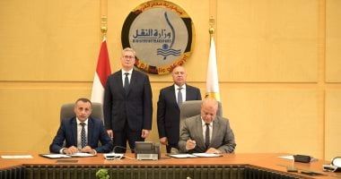 النقل توقع استغلال محطة تسهيلات بحرية وأرضية للصب السائل بميناء الدخيلة