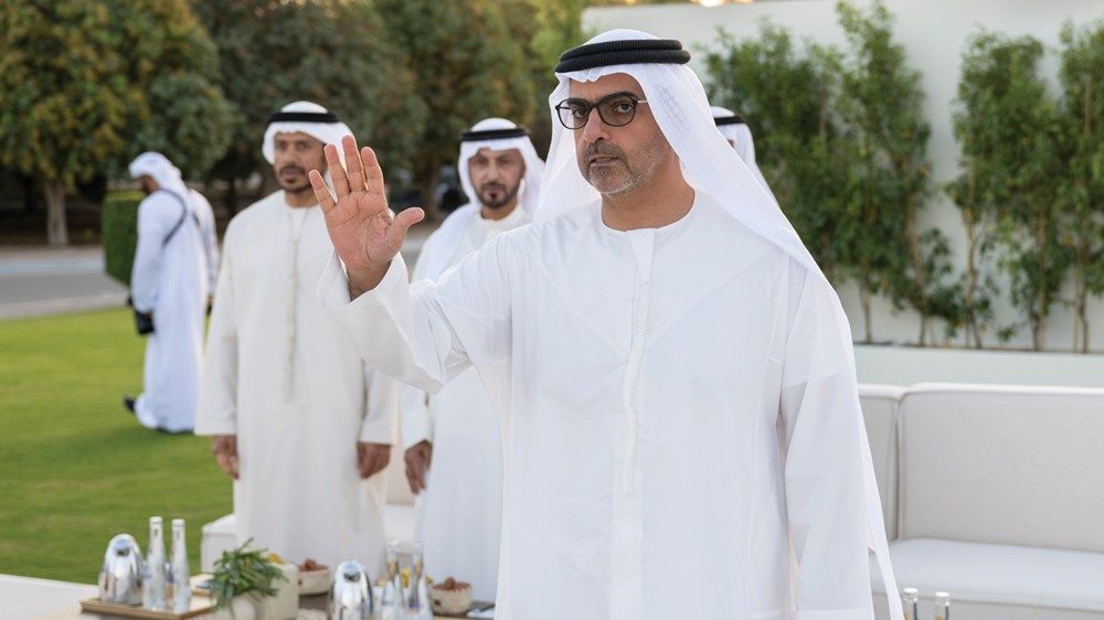 هزاع بن زايد يستقبل المهنئين بشهر رمضان المبارك