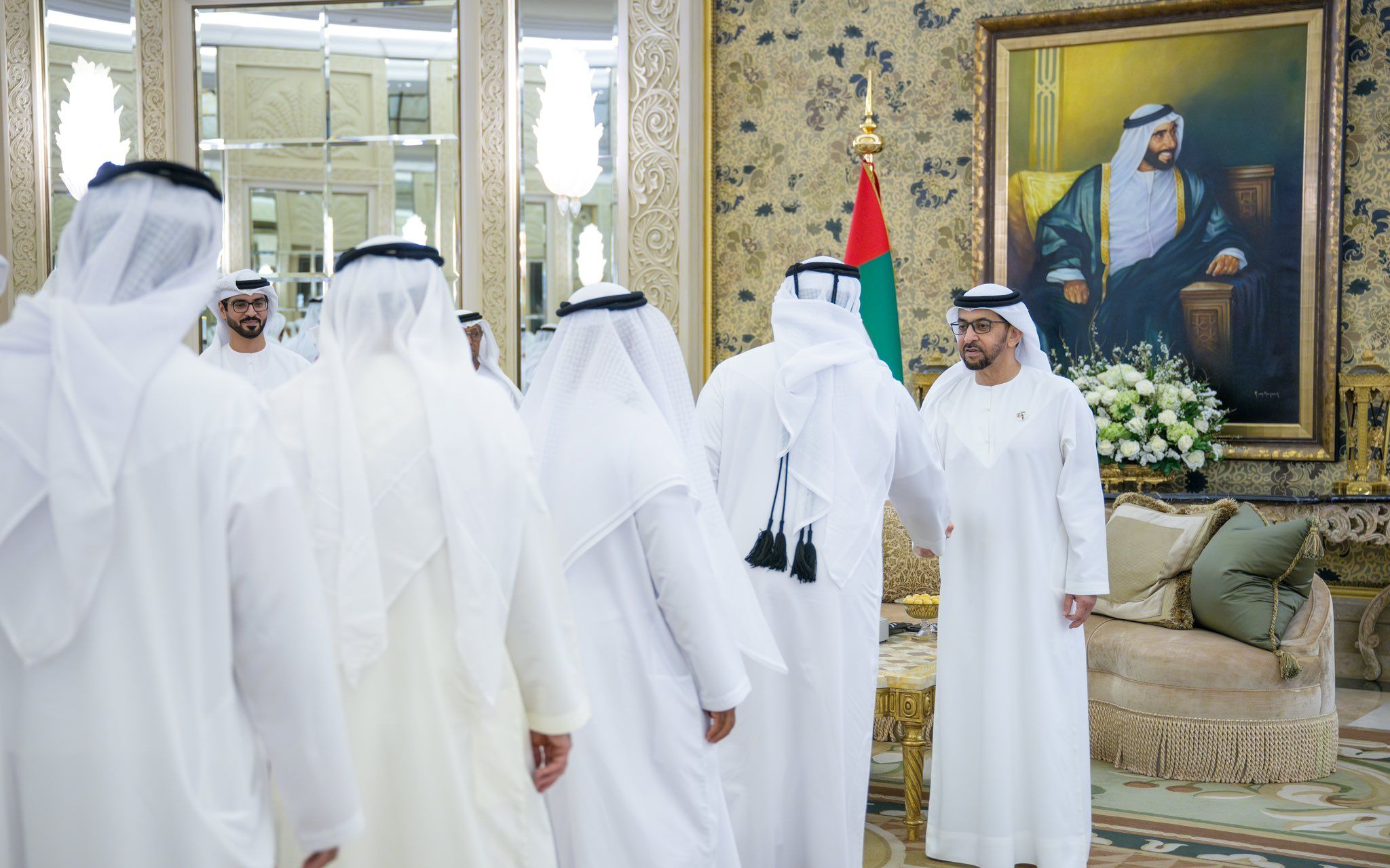 الامارات | حمدان بن زايد يستقبل جموع المهنئين بشهر رمضان المبارك