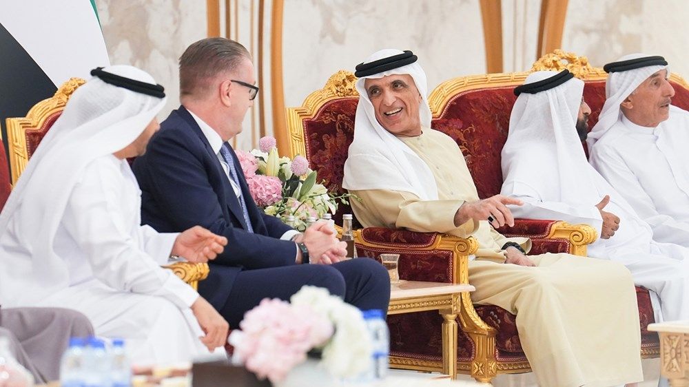 سعود بن صقر يواصل استقبال المهنئين بشهر رمضان المبارك