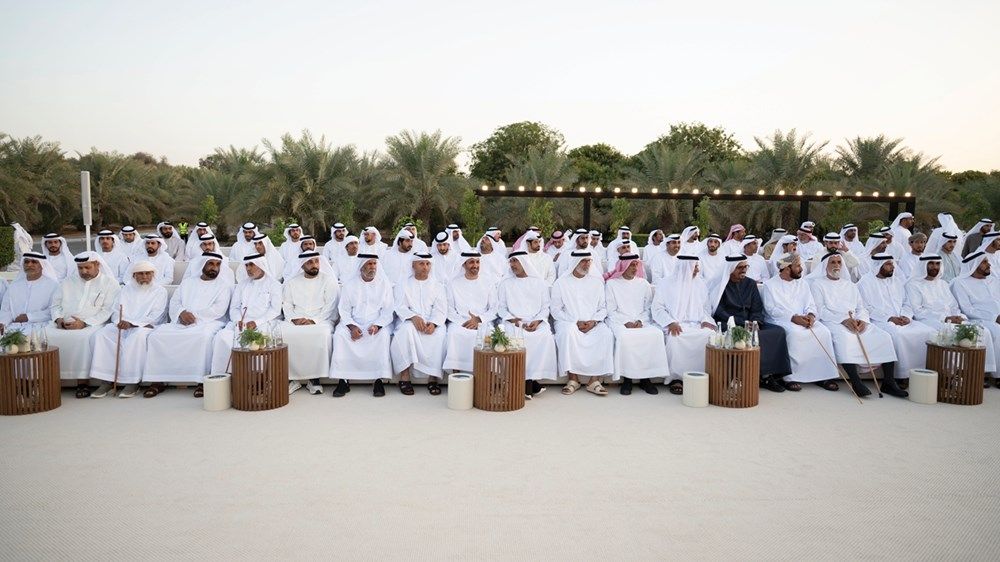 هزاع بن زايد يستقبل المهنئين بشهر رمضان المبارك