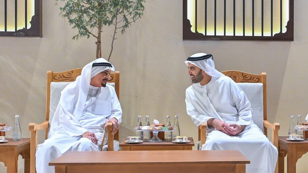 حاكم عجمان وولي عهده يتقبلان تهاني ولي عهد رأس الخيمة ونائب حاكم أم القيوين بشهر رمضان
