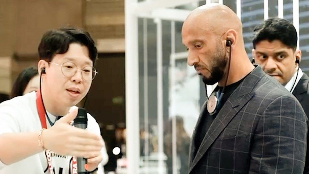 عبدالله آل حامد يشهد ختام فعاليات المؤتمر العالمي للجوال ببرشلونة