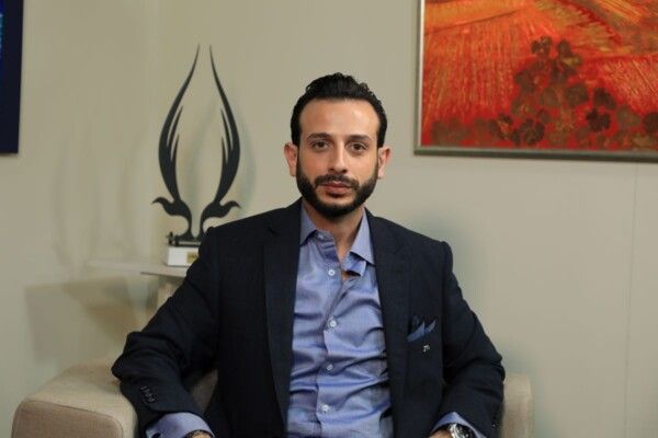 رالف معتوق: هيفا وهبي جميلة لا يمكنها التهرب من التحرش وهناك مدراء أعمال تافهون لديهم عقد نفسية