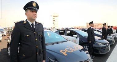 معك في رمضان.. الشرطة توزع وجبات إفطار على الصائمين.. فيديو