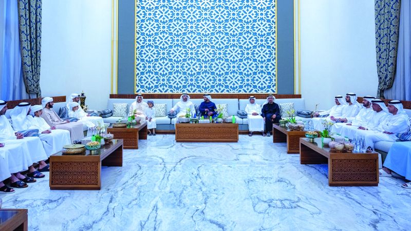 الامارات | حمدان بن محمد يزور سرور بن محمد ويتبادلان التهاني برمضان