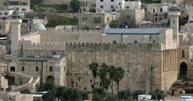 حماس تدعو للحشد والنفير لمواجهة مخططات تهويد المسجد الإبراهيمى