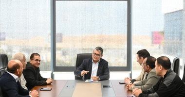 أوسكار رويز يجرى اختبار "YO - YO تيست" لحكام الساحة غدا