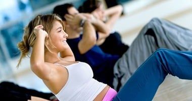 خليك رياضى.. شد البطن تمرين مهم فى البيت للحفاظ على صحتك بشهر رمضان