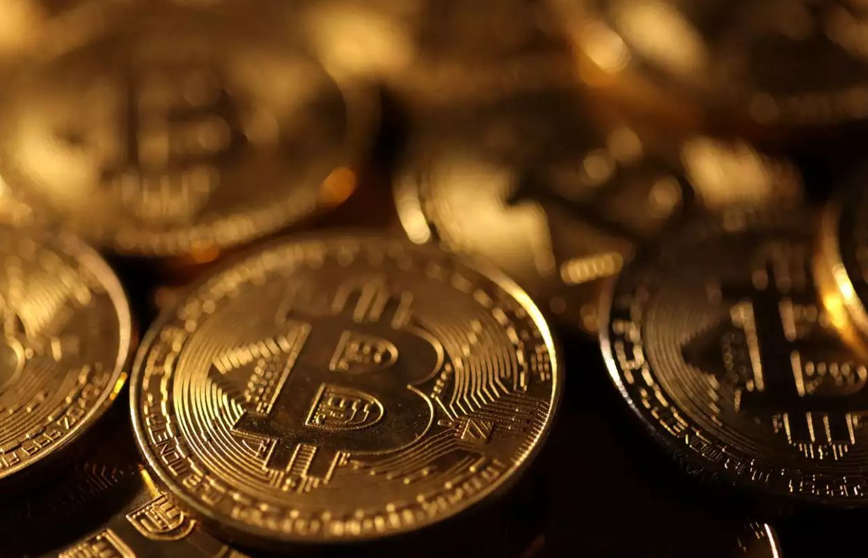 تراجع السوق بعد توقيع الرئيس “ترامب” لأمر تنفيذي لإنشاء احتياطي استراتيجي من البيتكوين