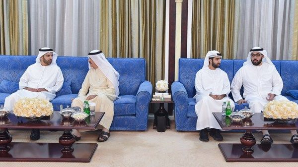 حاكم أم القيوين يتقبل تهاني ولي عهد رأس الخيمة بمناسبة شهر رمضان
