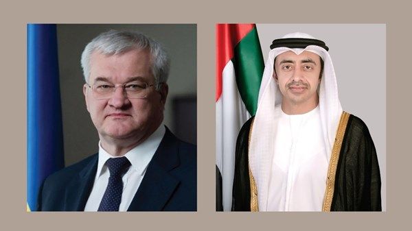 عبدالله بن زايد ووزير الخارجية الأوكراني يبحثان علاقات التعاون بين البلدين