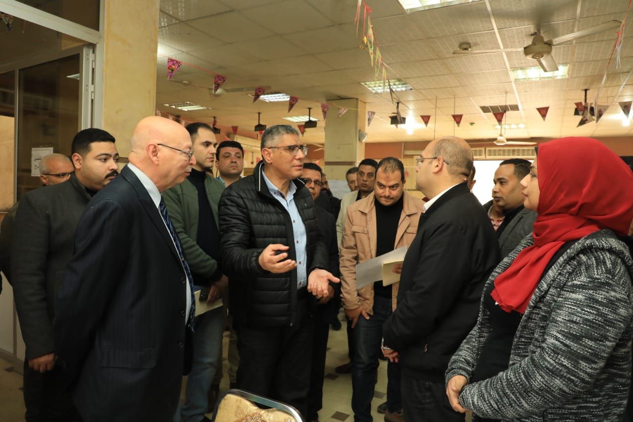 بعد شكوى مواطن فى أبو النمرس.. محافظ الجيزة يوجه بإحلال كامل لشبكات الصرف