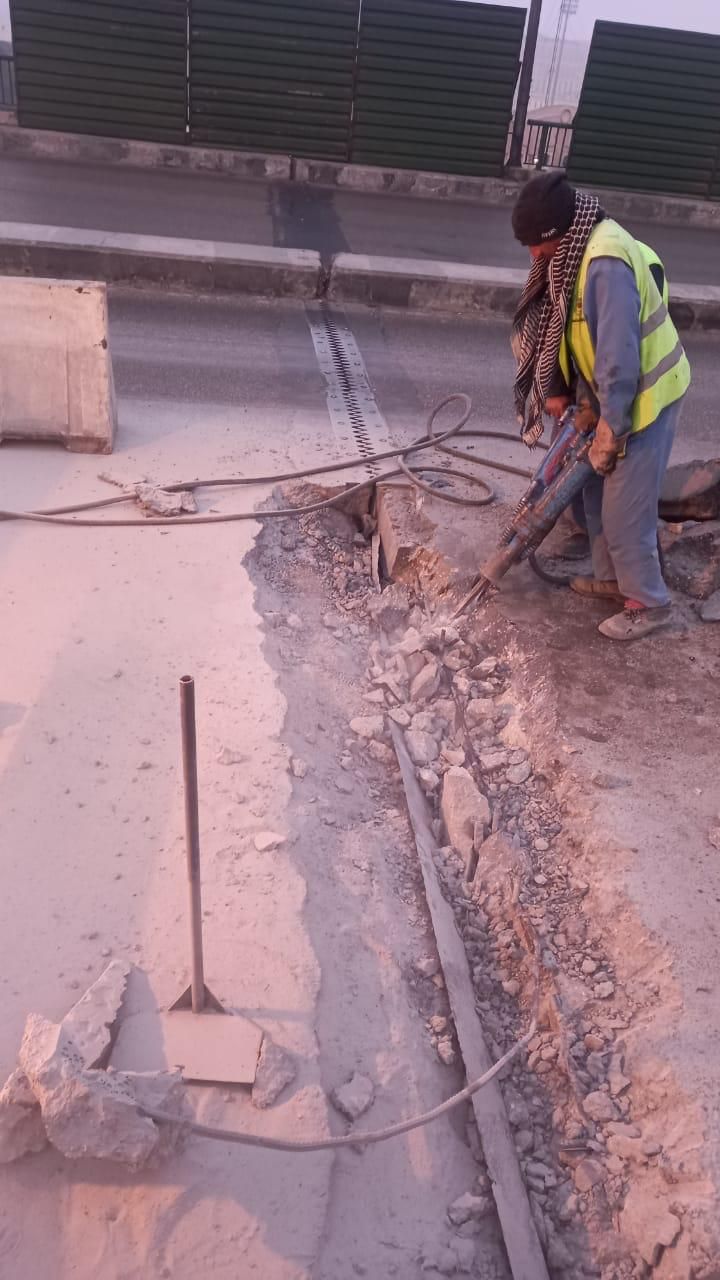 محافظة القاهرة تبدأ صيانة وتجديد فواصل كوبري أكتوبر.. صور