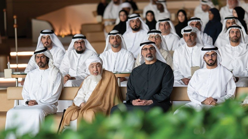 خالد بن محمد بن زايد يكرّم الفائزين بجائزة الإمارات الدولية للقرآن الكريم