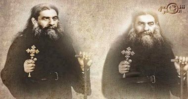 صورة نادرة للبابا كيرلس بدون الشال تكشف عن سر قديم بعد رحيله