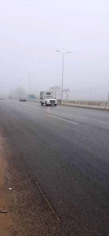 شبورة مائية بطريق إسكندرية الزراعى واستقرار حركة المرور.. صور