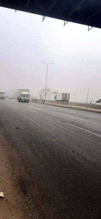 شبورة مائية بطريق إسكندرية الزراعى واستقرار حركة المرور.. صور