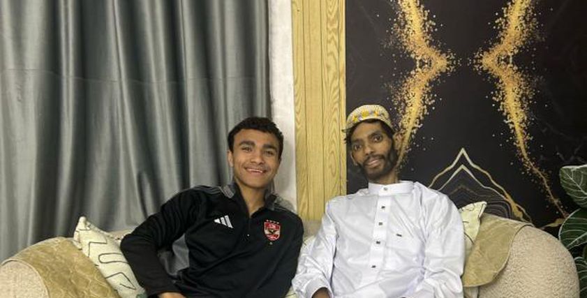 الأطباء يمنعون عنه الزيارة.. حقيقة إصابة إبراهيم شيكا بمرض جديد يهدد حياته