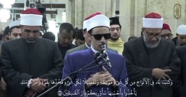 الأزهر يقدم لأول مرة طالبًا مكفوفًا لإمامة المصلين بالتراويح فى الجامع الأزهر