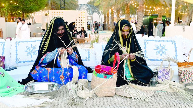 الامارات | أناملها.. خير وبركة