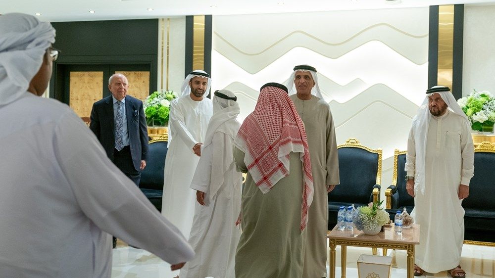 سعود بن صقر يواصل استقبال المهنئين بشهر رمضان بحضور ولي العهد