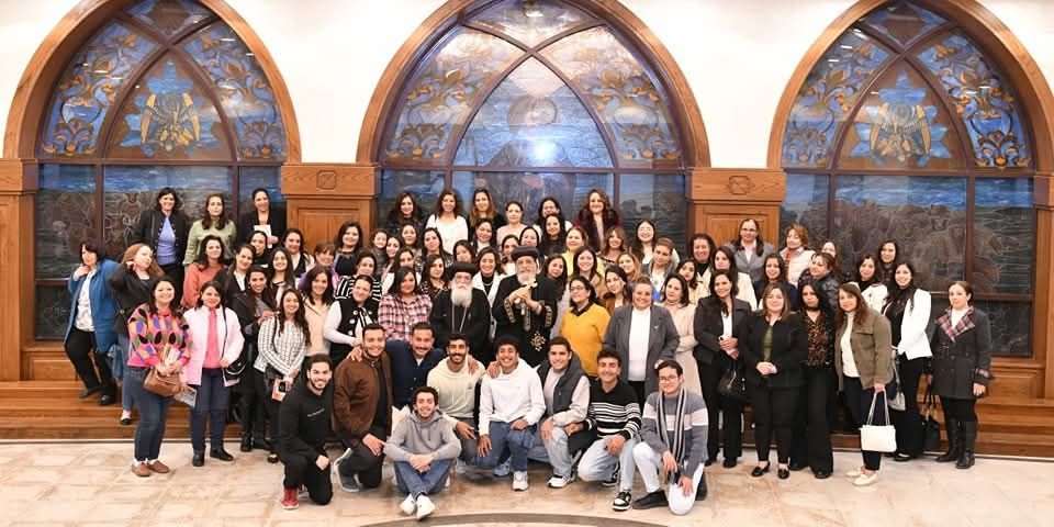 البابا تواضروس يستقبل مجمع كهنة إيبارشية 6 أكتوبر وأسرهم