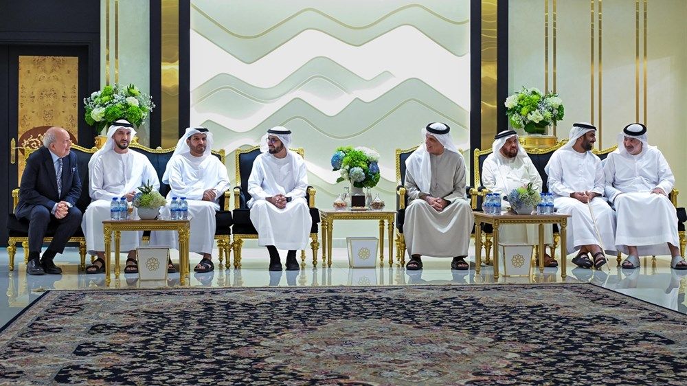 سعود بن صقر يواصل استقبال المهنئين بشهر رمضان بحضور ولي العهد