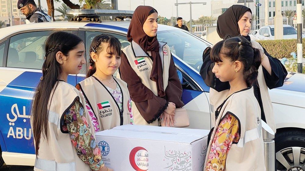 52 ألف وجبة  «كسر الصيام» وزعتها «الهلال» في أبوظبي