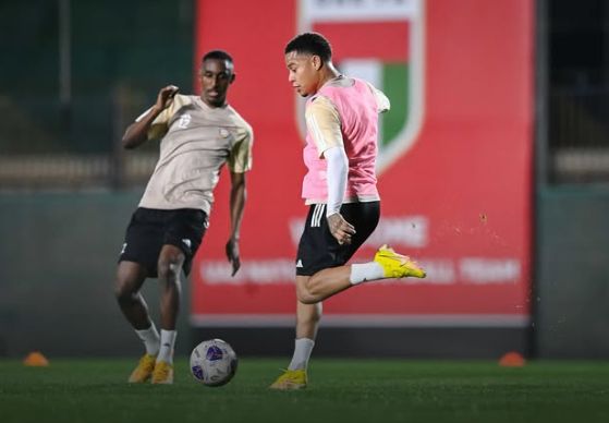 الامارات | المنتخب الوطني يؤدي تدريبه الأول  استعدادا لتصفيات كأس العالم