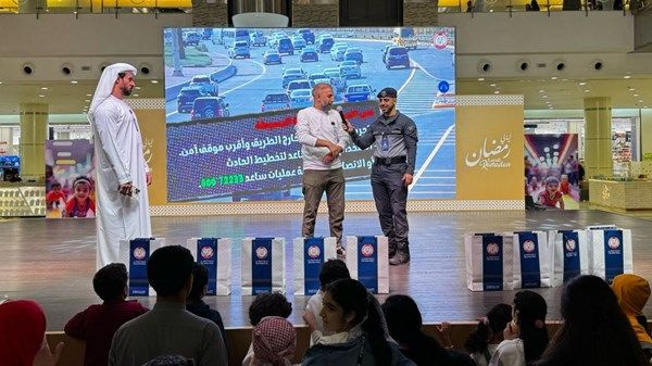 "شرطة أبوظبي" تنفذ مبادرة السلامة المرورية الرمضانية في مراكز التسوق
