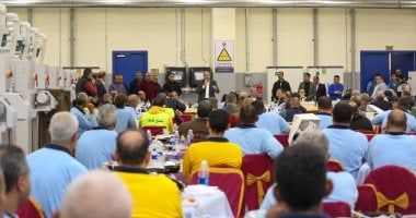 وزير قطاع الأعمال العام يتفقد مصانع شركة مصر للغزل والنسيج بالمحلة الكبرى