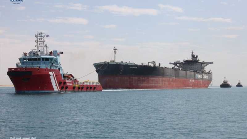 الخليج اليوم .. صور.. قطْر ناقلة بترول عبر قناة السويس بعد تعرضها لهجوم حوثي