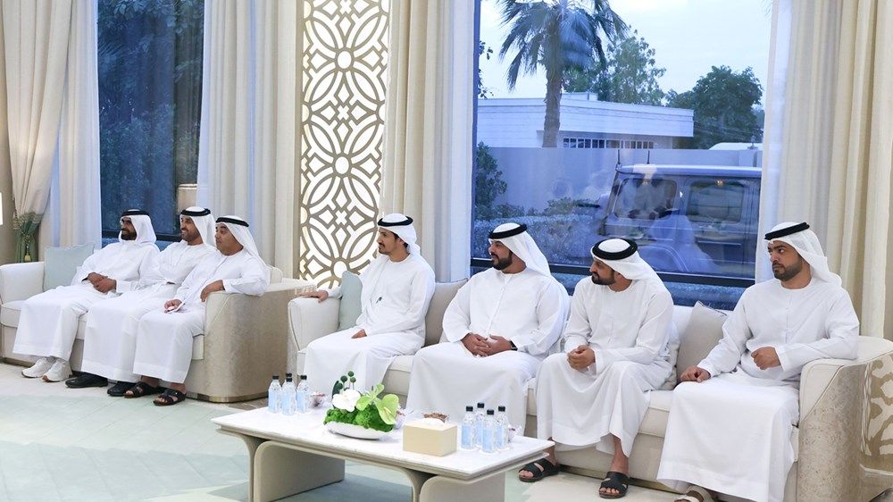 محمد بن راشد يحضر مأدبة إفطار أقامها أبناء المرحوم الشيخ دلموك بن جمعة آل مكتوم