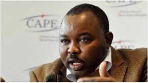 شاهد بالفيديو.. عبد الواحد محمد نور يسخر من دعوة “حميدتي”.. يصف قواته بالمليشيا والجنجويد ويتهمه بالتسبب في نزوح الأسر من منازلها